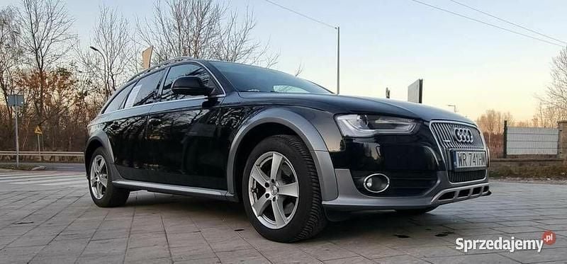 Używany Audi A4 Allroad 2014 Czarny Kombi