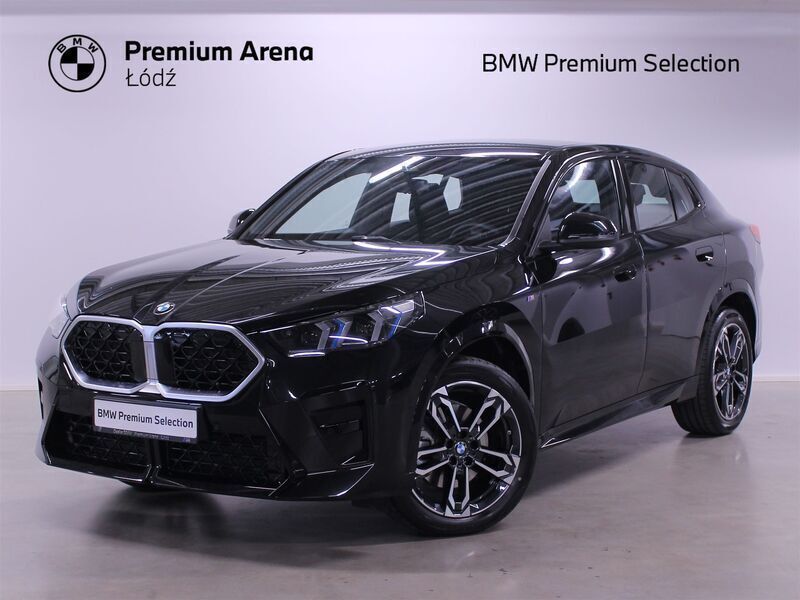 Czarny szafir metalizowany Używany 2024 BMW X2 Comfort Edition SUV | 214 900 zł - Obraz 1/3