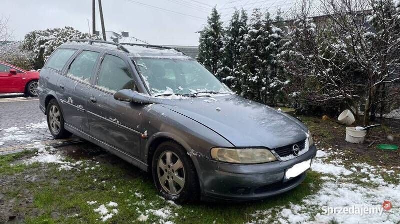 Szary Używany 2001 Opel Vectra Kombi | 2500 zł (Uczciwa cena) - Obraz 1/4