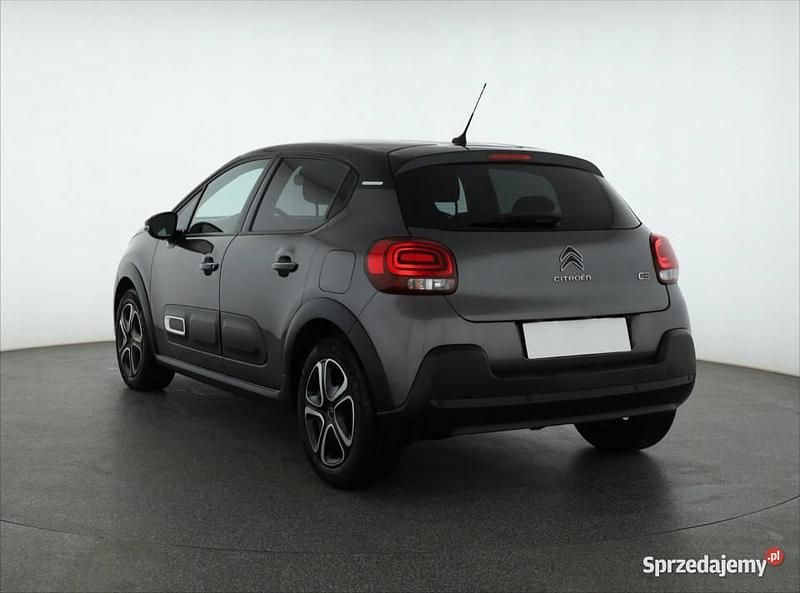 Używany Citroën C3 PureTech 2022 Szary Hatchback