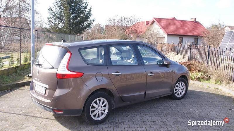 Brązowy Używany 2010 Renault Scénic III Minivan | 20 500 zł - Obraz 1/4