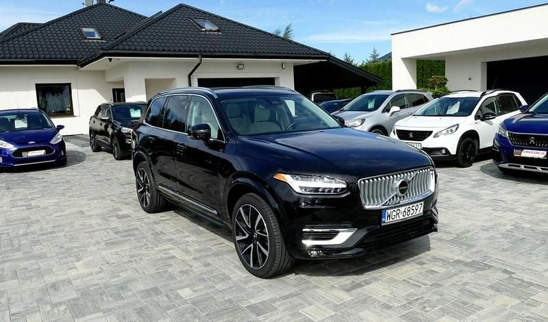 Używany Volvo XC90 310 KM (228 kW) 2023 Czarny (metalik) SUV