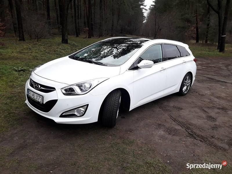 Używany Hyundai i40 Premium 2011 Biały Kombi
