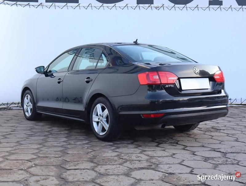 Używany VW Jetta 2013 Czarny Sedan/Limuzyna