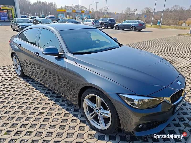 Używany 2019 BMW 418 Coupe | 93 333 zł - Obraz 1/4