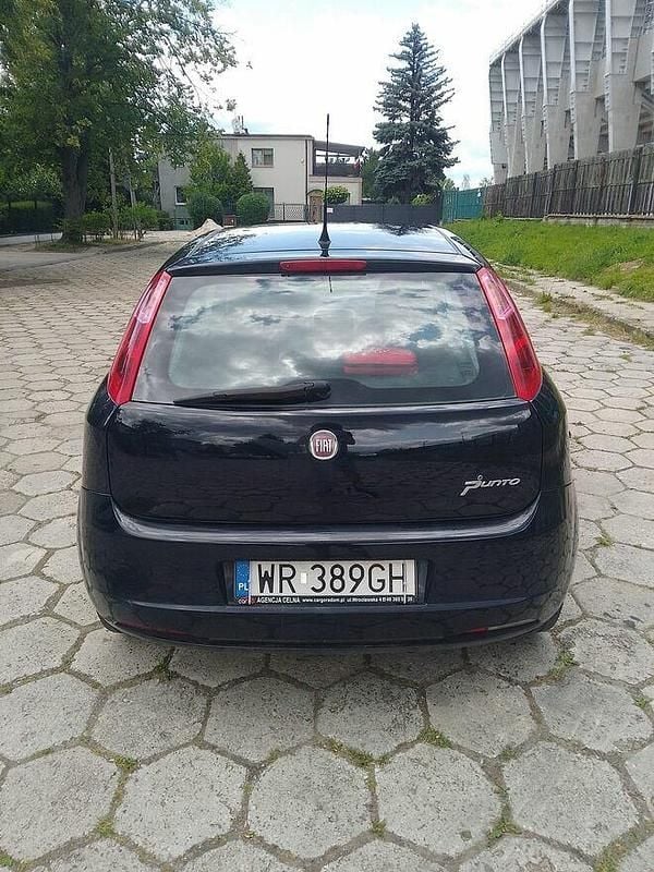 Używany Fiat Punto 65 KM (47 kW) 2009 Niebieski Hatchback