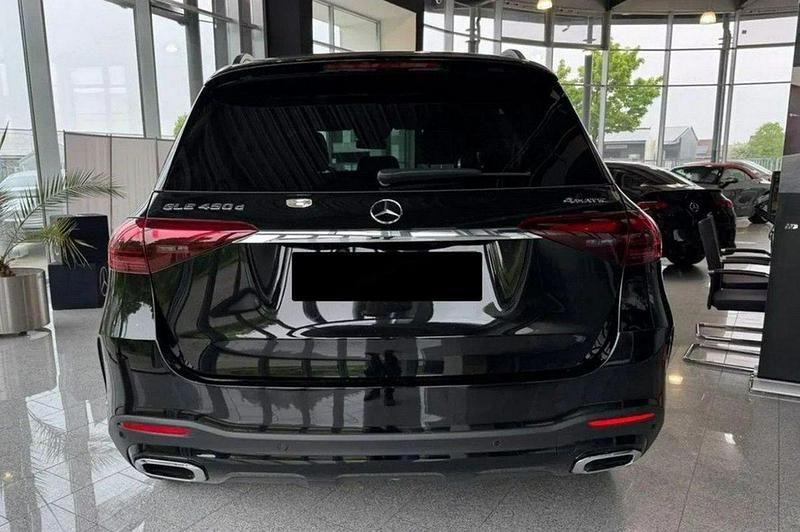 Nowe Mercedes GLE53 AMG AMG 330 KM (242 kW) 2025 Czarny (metalik) SUV