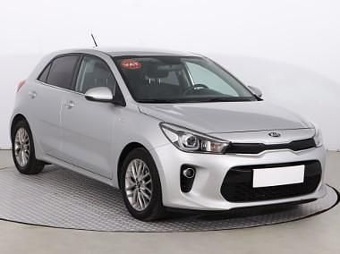 Srebrny Używany 2017 Kia Rio 2 Hatchback | 39 999 zł (Dość drogi) - Obraz 1/4