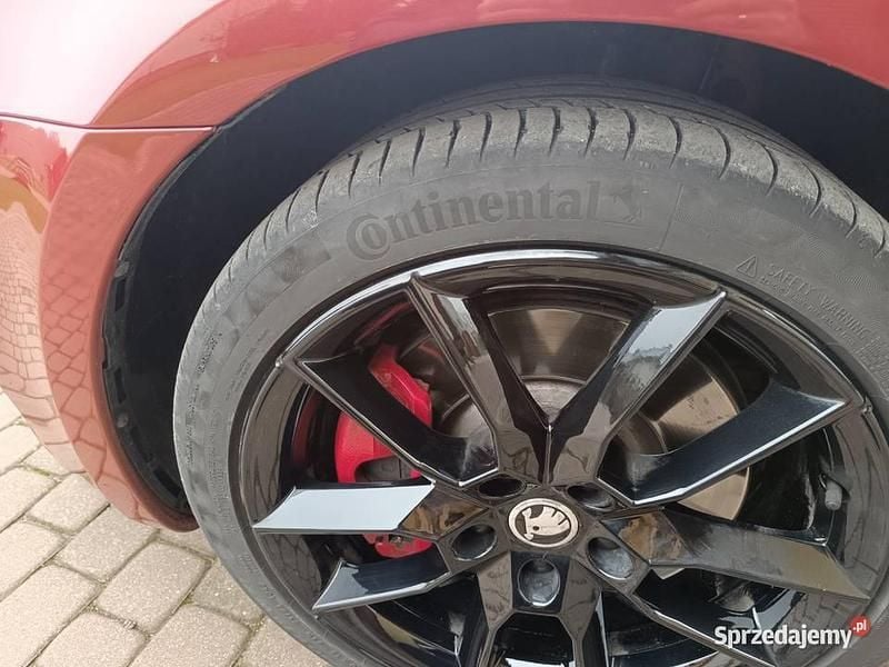 Używany Skoda Octavia RS 220 KM (161 kW) 2014 Czerwony Kombi