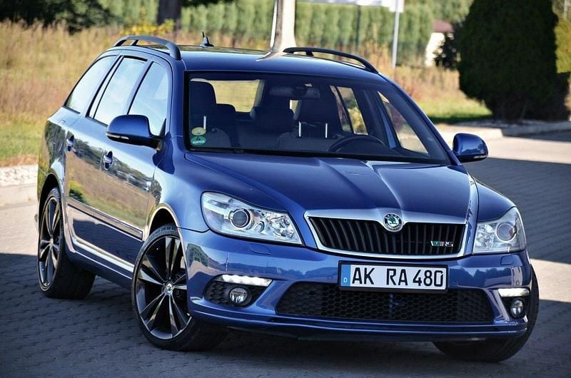 Niebieski jasny (metalik, perła) Używany 2009 Skoda Octavia Kombi | 29 900 zł (Drogi) - Obraz 1/4