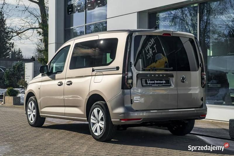 Nowe VW Caddy Trendline 2026 Beżowy Minivan