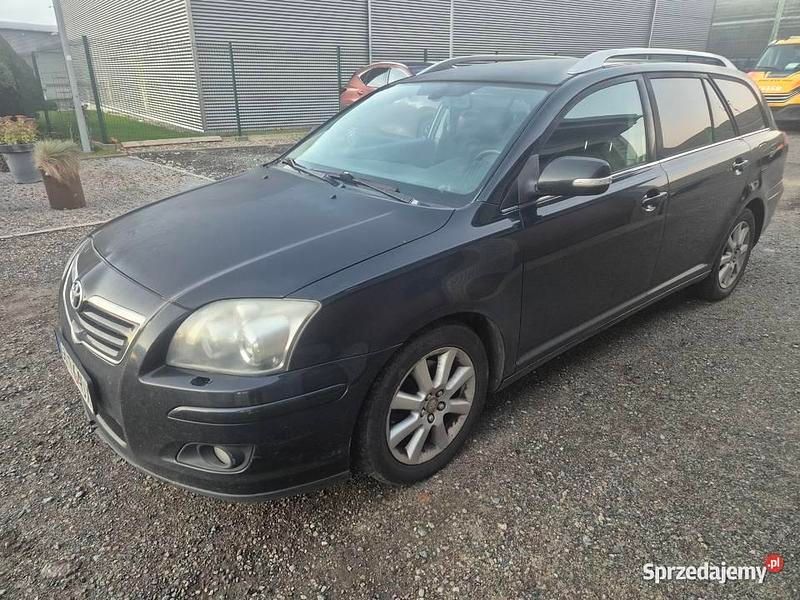 Czarny Używany 2007 Toyota Avensis Kombi | 6000 zł - Obraz 1/4