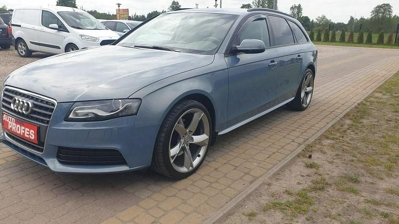 Używany Audi A4 160 KM (117 kW) 2010 Niebieski (metalik) Kombi