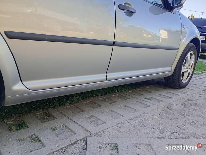 Używany VW Golf IV 75 KM (55 kW) 2001