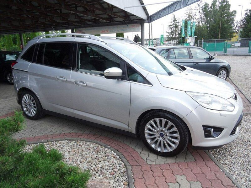 Używany Ford Grand C-Max 140 KM (102 kW) 2013 Srebrny Minivan