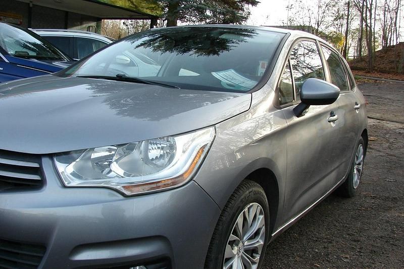 Używany Citroën C4 110 KM (80 kW) 2017 Szary Hatchback