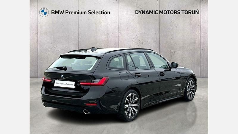Używany BMW 320 Shadowline 190 KM (139 kW) 2022 Czarny Kombi