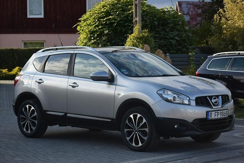 Szary Używany 2011 Nissan Qashqai SUV | 33 900 zł (Uczciwa cena) - Obraz 1/4