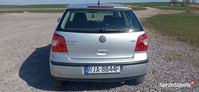 Srebrny Używany 2003 VW Polo Hatchback | 5000 zł (Uczciwa cena) - Obraz 1/4