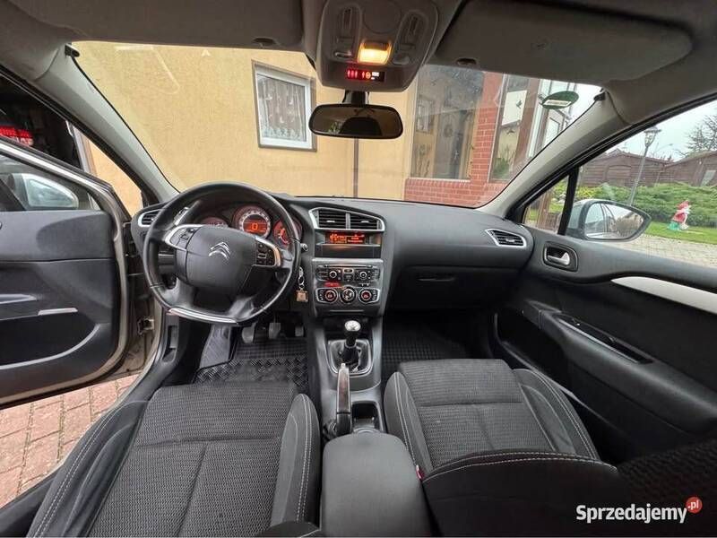 Używany Citroën C4 2013 Złoty Hatchback