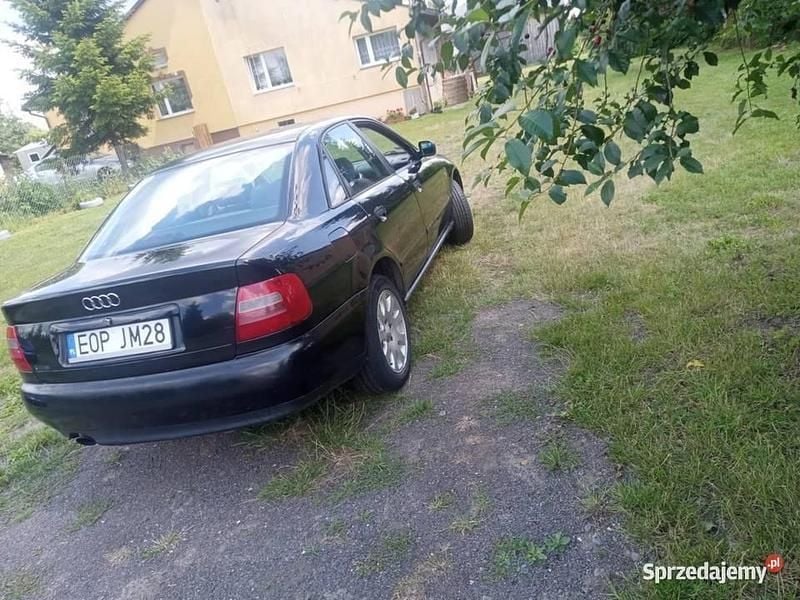 Granatowy Używany 1995 Audi A4 Sedan/Limuzyna | 2500 zł - Obraz 1/4