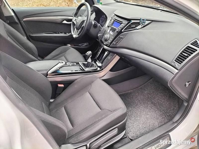 Używany Hyundai i40 2011 Biały Kombi