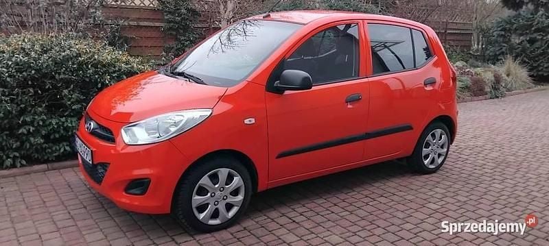Używany Hyundai i10 2013 Czerwony Hatchback