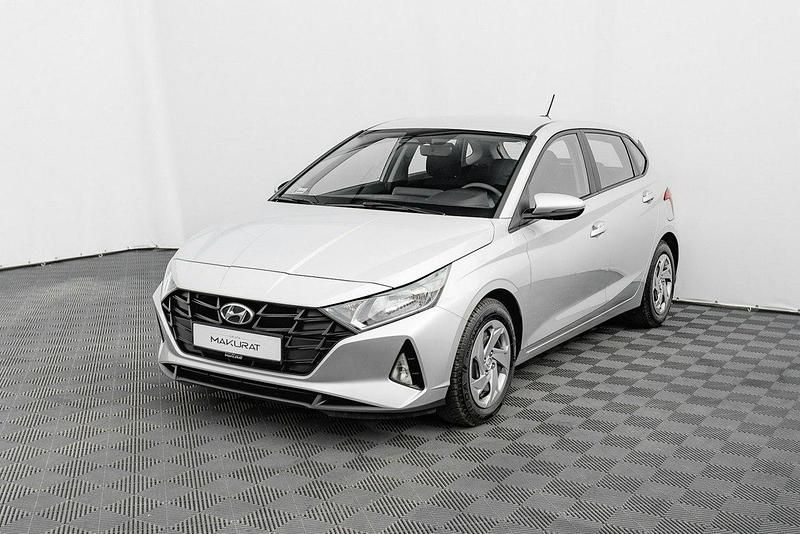 Używany Hyundai i20 84 KM (61 kW) 2022 Srebrny (metalik) Hatchback
