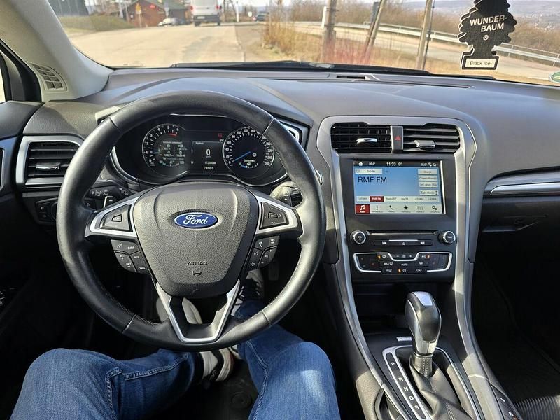 Używany Ford Mondeo 2017 Szary Hatchback