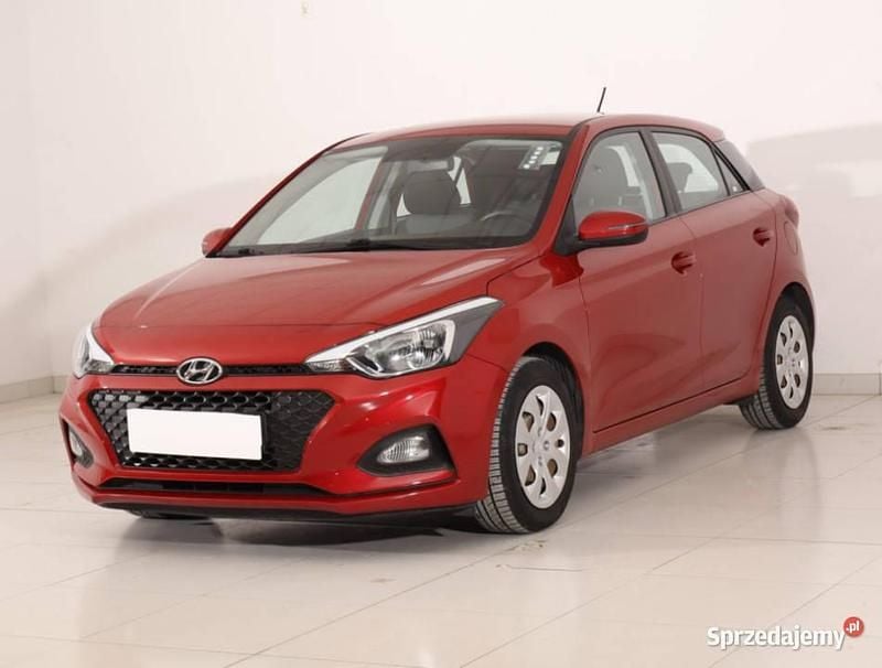 Używany Hyundai i20 84 KM (61 kW) 2019 Czerwony Hatchback