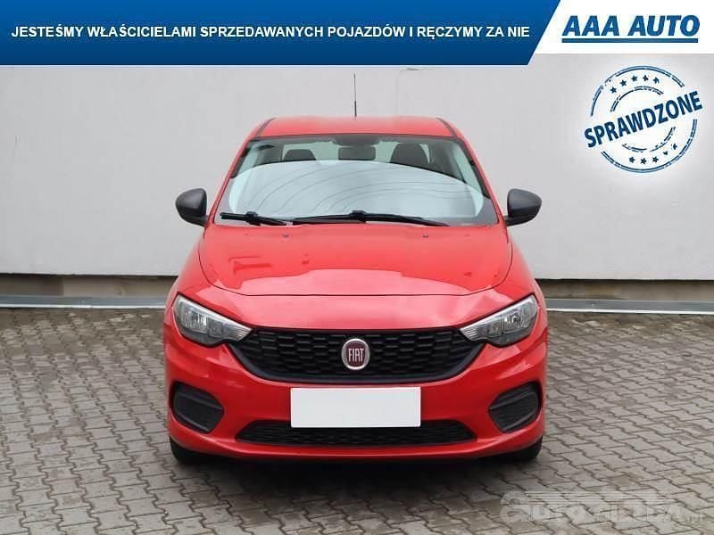 Używany Fiat Tipo 2019 Czerwony