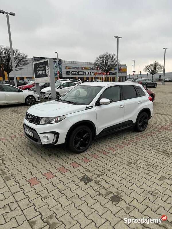 Biały Używany 2016 Suzuki Vitara SUV | 59 800 zł (Uczciwa cena) - Obraz 1/4