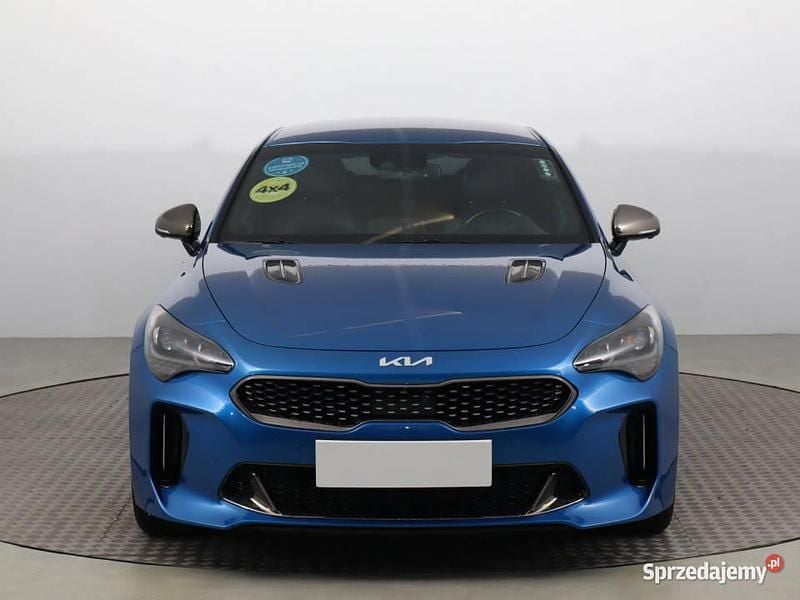 Używany Kia Stinger 366 KM (269 kW) 2019 Niebieski Hatchback