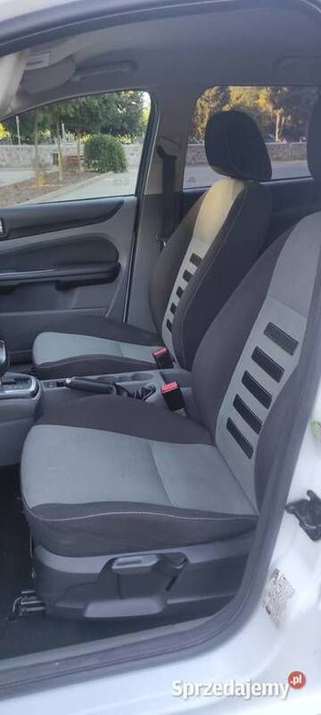 Używany Ford Focus 2010 Biały Kombi