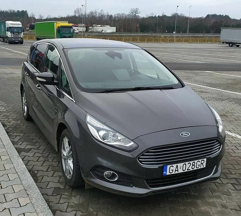 Szary Używany 2016 Ford S-MAX S Minivan | 19 000 zł - Obraz 1/2