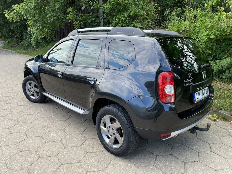 Używany Dacia Duster 110 KM (80 kW) 2013 Czarny SUV