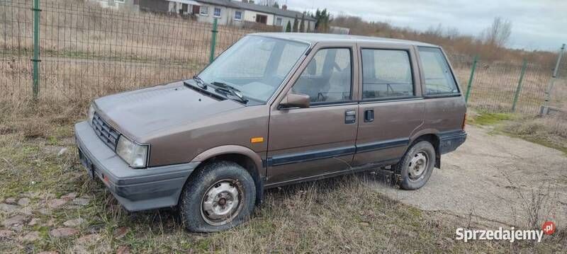 Używany 1987 Nissan Prairie | 22 999 zł - Obraz 1/4