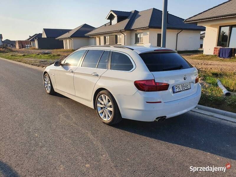 Biały Używany 2015 BMW 520 Kombi | 69 000 zł (Super Cena) - Obraz 1/4