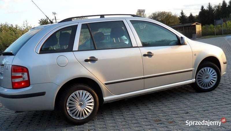 Używany Skoda Fabia 80 KM (58 kW) 2007 Srebrny Hatchback