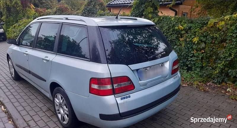 Używany Fiat Stilo Dynamic 103 KM (75 kW) 2003 Zielony Sedan/Limuzyna