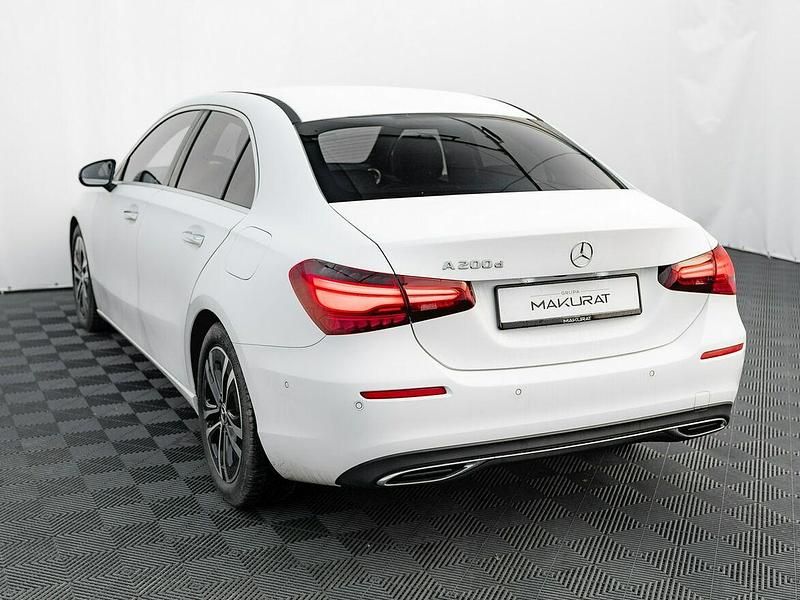 Używany Mercedes A200 Progressive 150 KM (110 kW) 2023 Biały (metalik) Sedan/Limuzyna