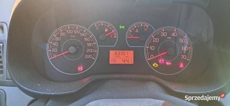 Używany 2012 Fiat Punto Hatchback | 19 000 zł - Obraz 1/4