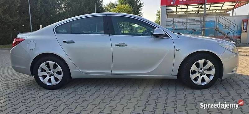 Używany Opel Insignia 2011 Srebrny Sedan/Limuzyna