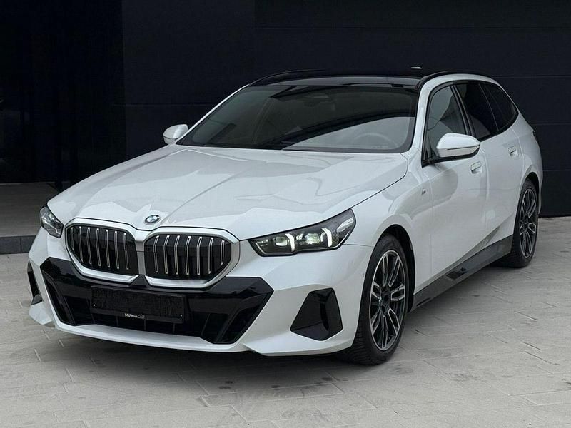 Używany BMW M550 197 KM (144 kW) 2024 Biały (metalik) Sedan/Limuzyna