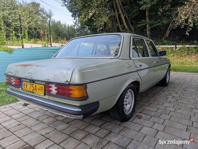 Zielony Używany 1978 Mercedes 300 Sedan/Limuzyna | 15 000 zł - Obraz 1/4