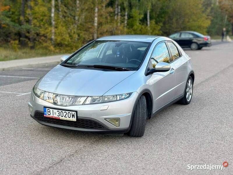 Srebrny Używany 2006 Honda Civic Hatchback | 15 500 zł (Uczciwa cena) - Obraz 1/4