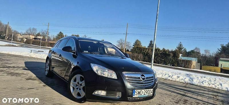 Używany Opel Insignia Edition 2011 Czarny Kombi