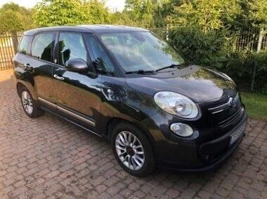 Inny kolor Używany 2014 Fiat 500L Living Minivan | 27 700 zł (Uczciwa cena) - Obraz 1/4