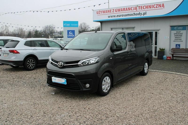 Używany Toyota Proace 144 KM (105 kW) 2021 Szary (metalik) Minivan