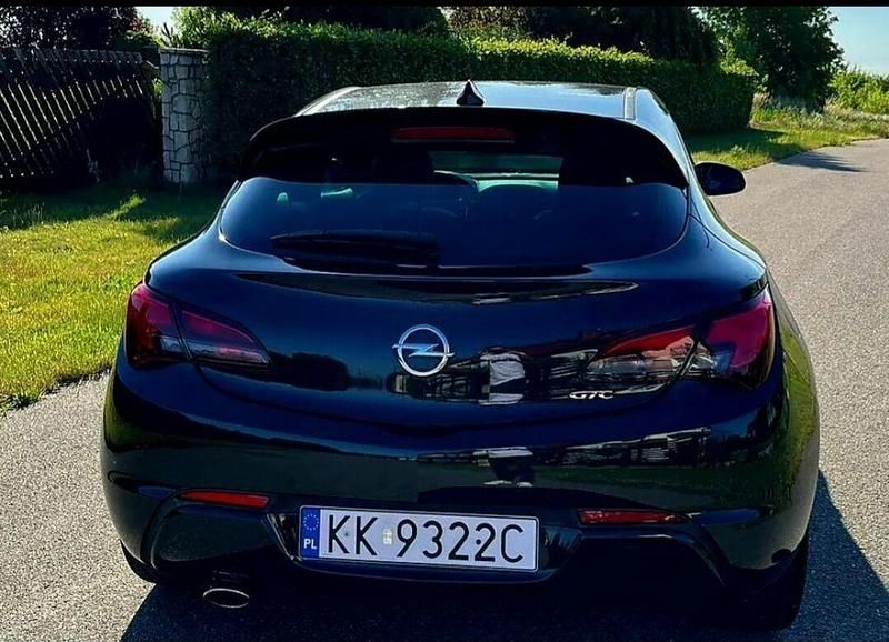 Używany Opel Astra GTC Active 2016 Czarny Coupe